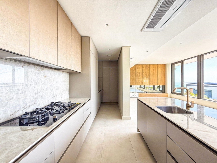 3 Bedroom Property for Sale in Fresnaye Western Cape